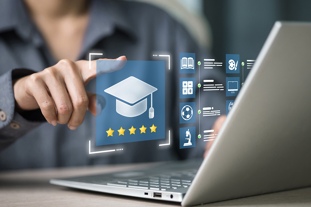 Moodle learning platform interface and training content